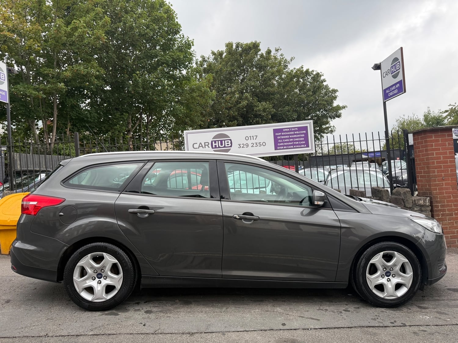 Ford Focus 2017 - Cars in Bristol