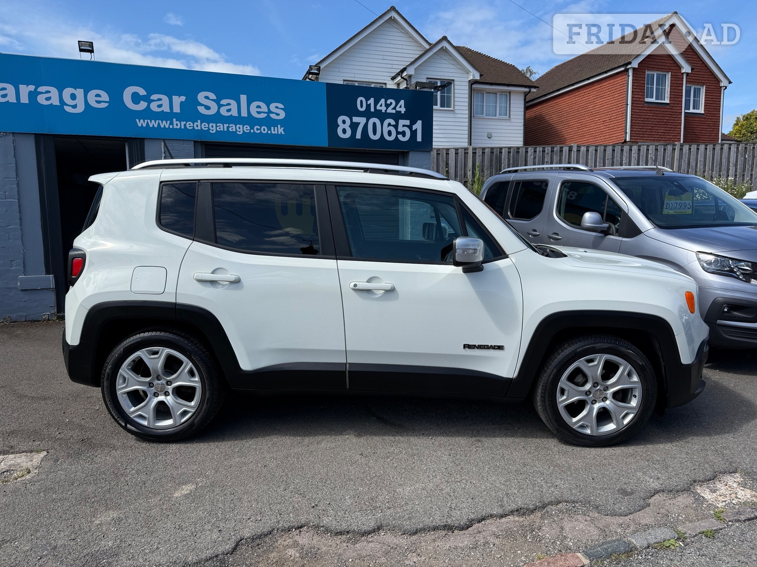 [ berth ]Jeep Renegade