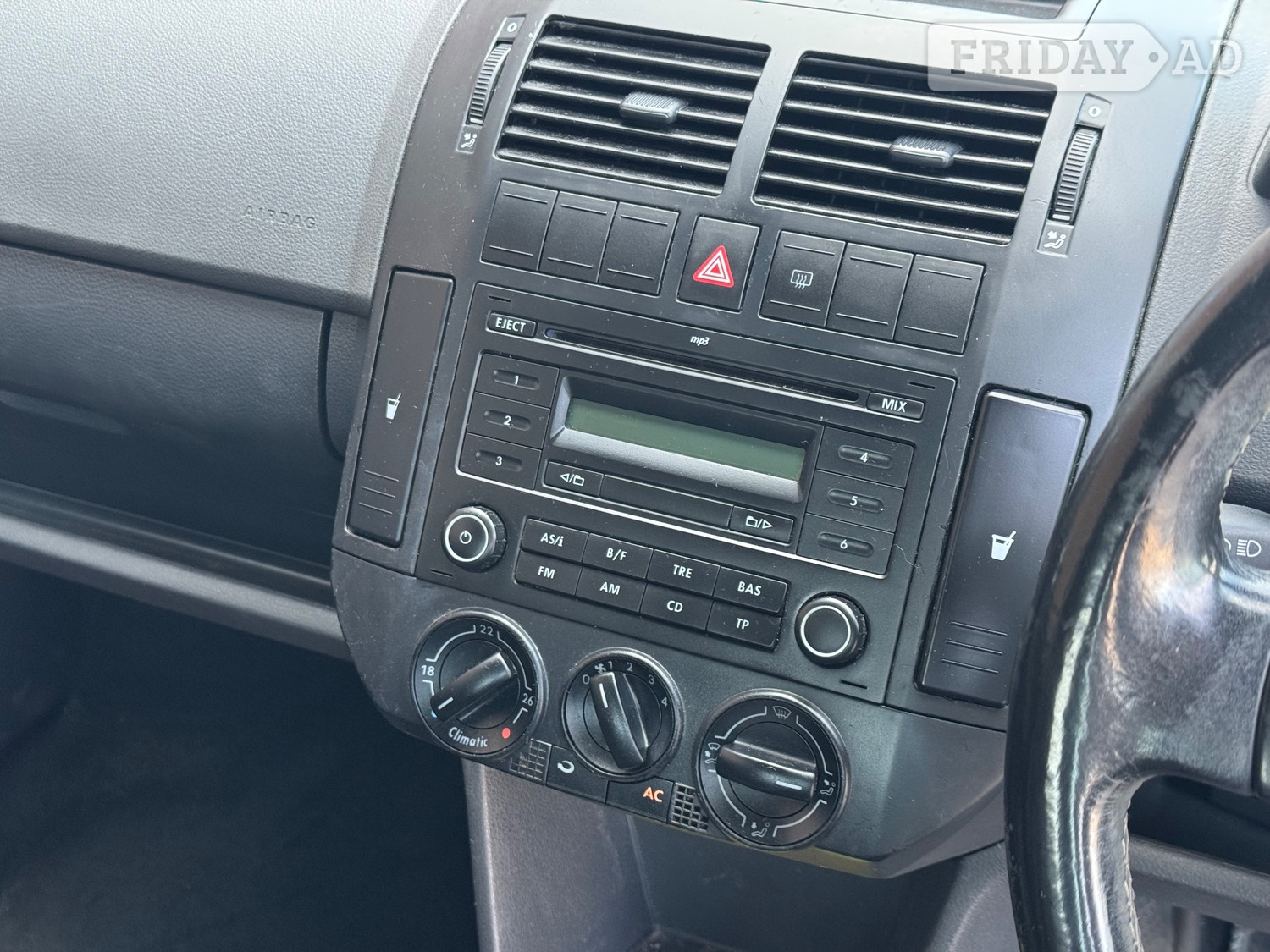 Volkswagen Polo 2008 - Cars