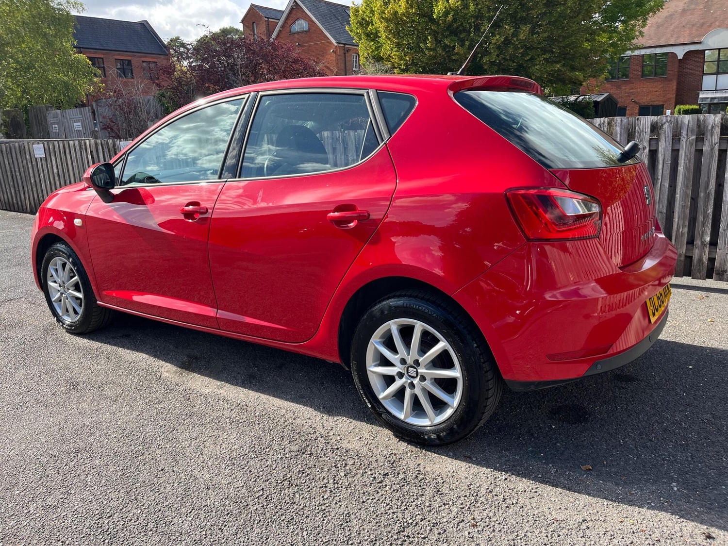 [ berth ]SEAT Ibiza