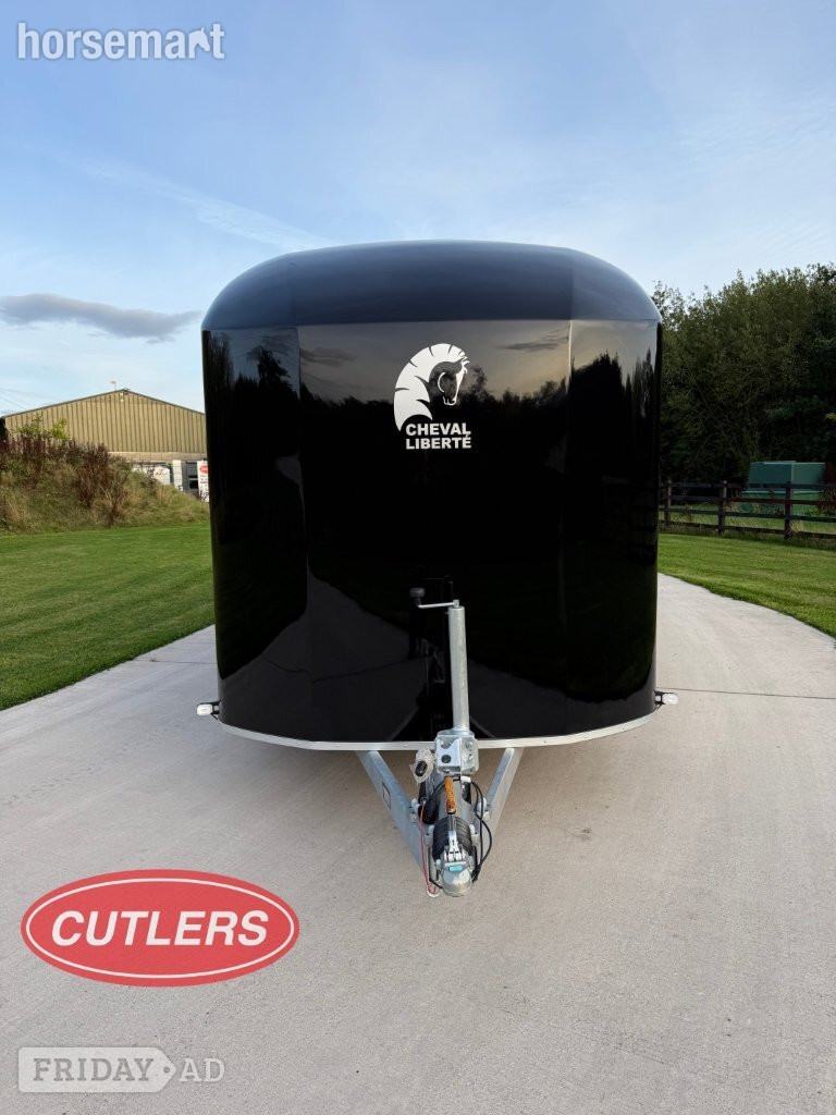 [ berth ]Cheval Liberte Maxi 3