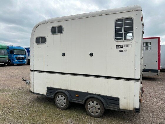 Equi-Trek Space Treka Up to 3.5 tonnes Horse Trailer - Trailers & Horseboxes in Banbury