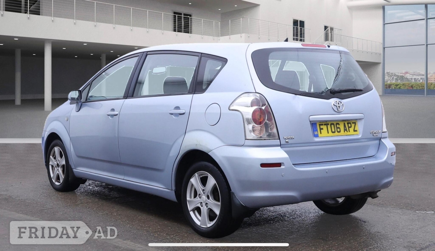[ berth ]Toyota Corolla Verso
