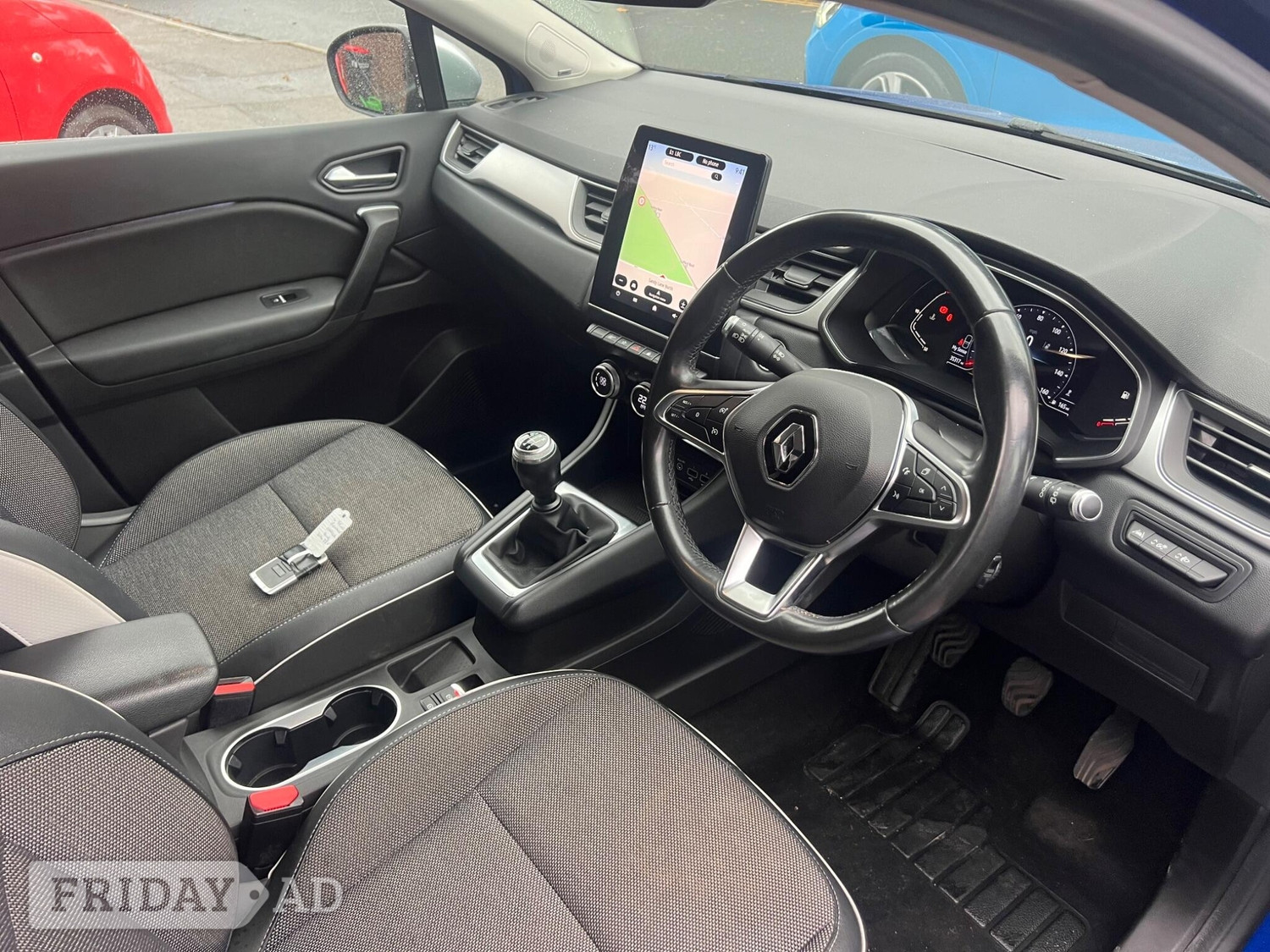 Renault Captur 2020 - Cars