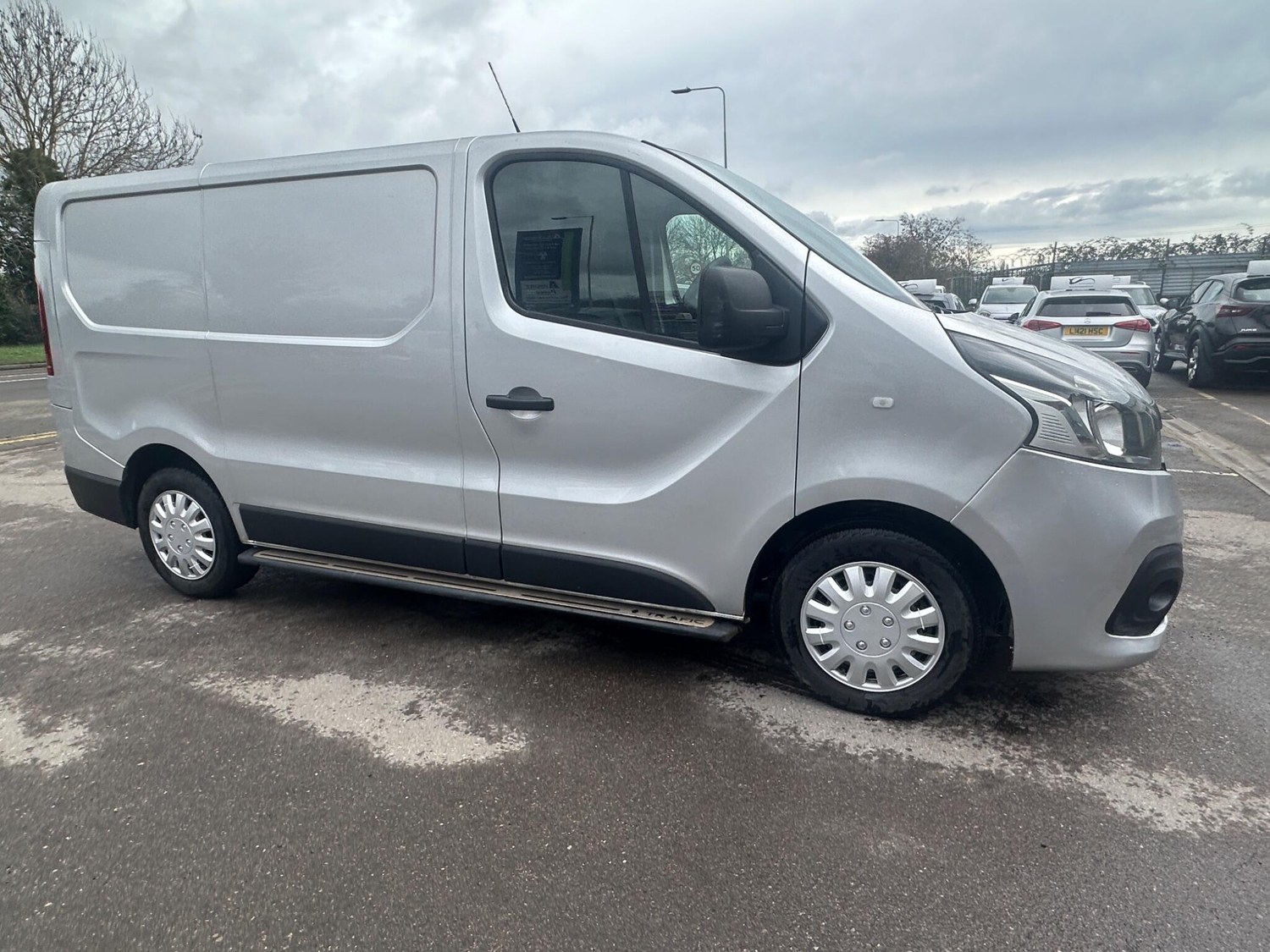[ berth ]Renault Trafic