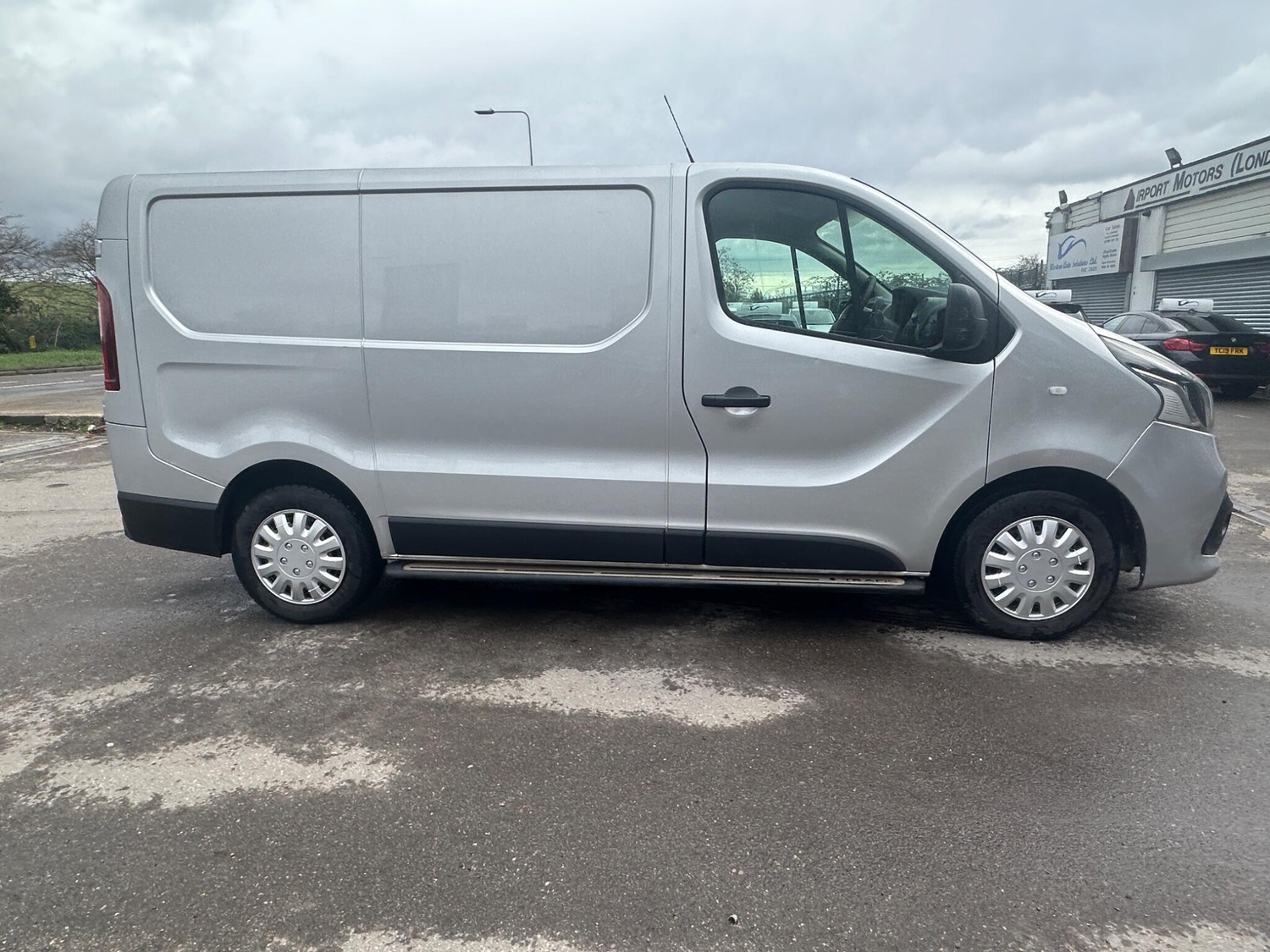 Renault Trafic 2018 - Vans & Commercial Vehicles