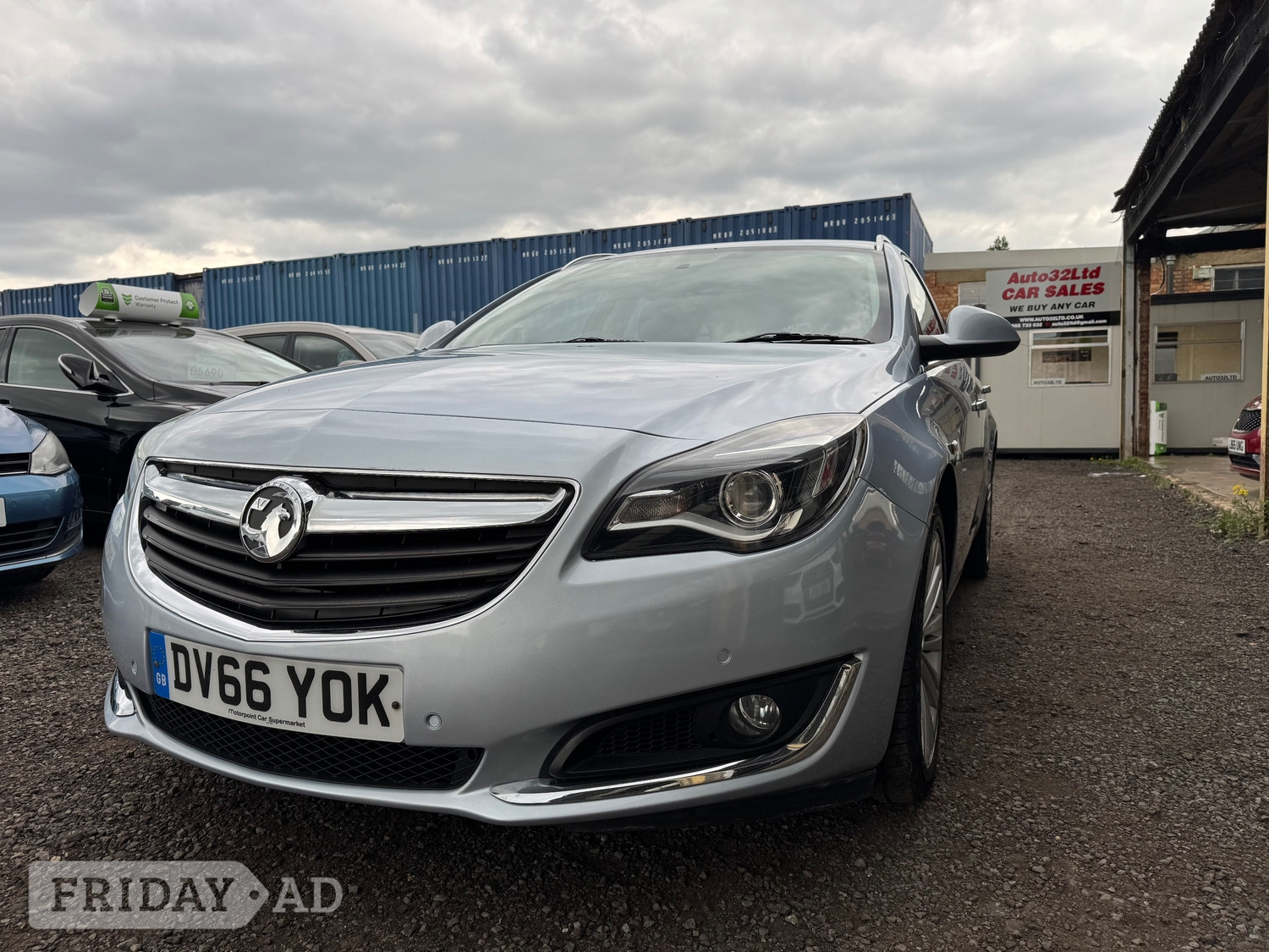 [ berth ]Vauxhall Insignia