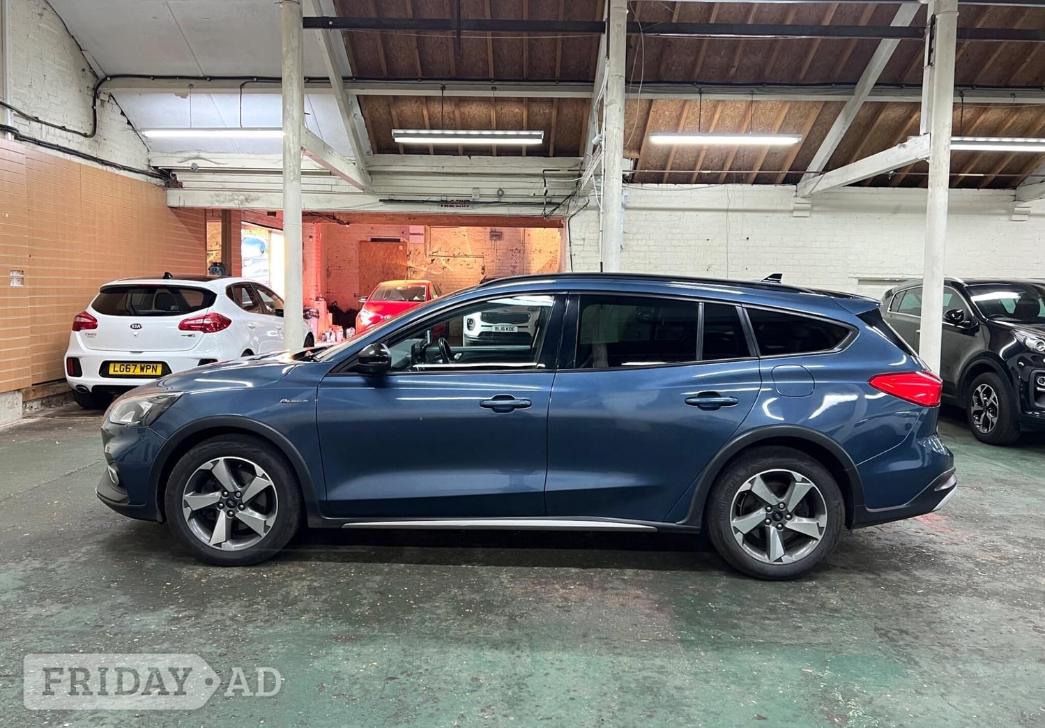 Ford Focus 2021 - Cars