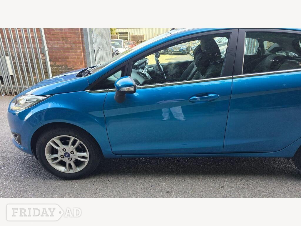 Ford Fiesta 2016 - Cars
