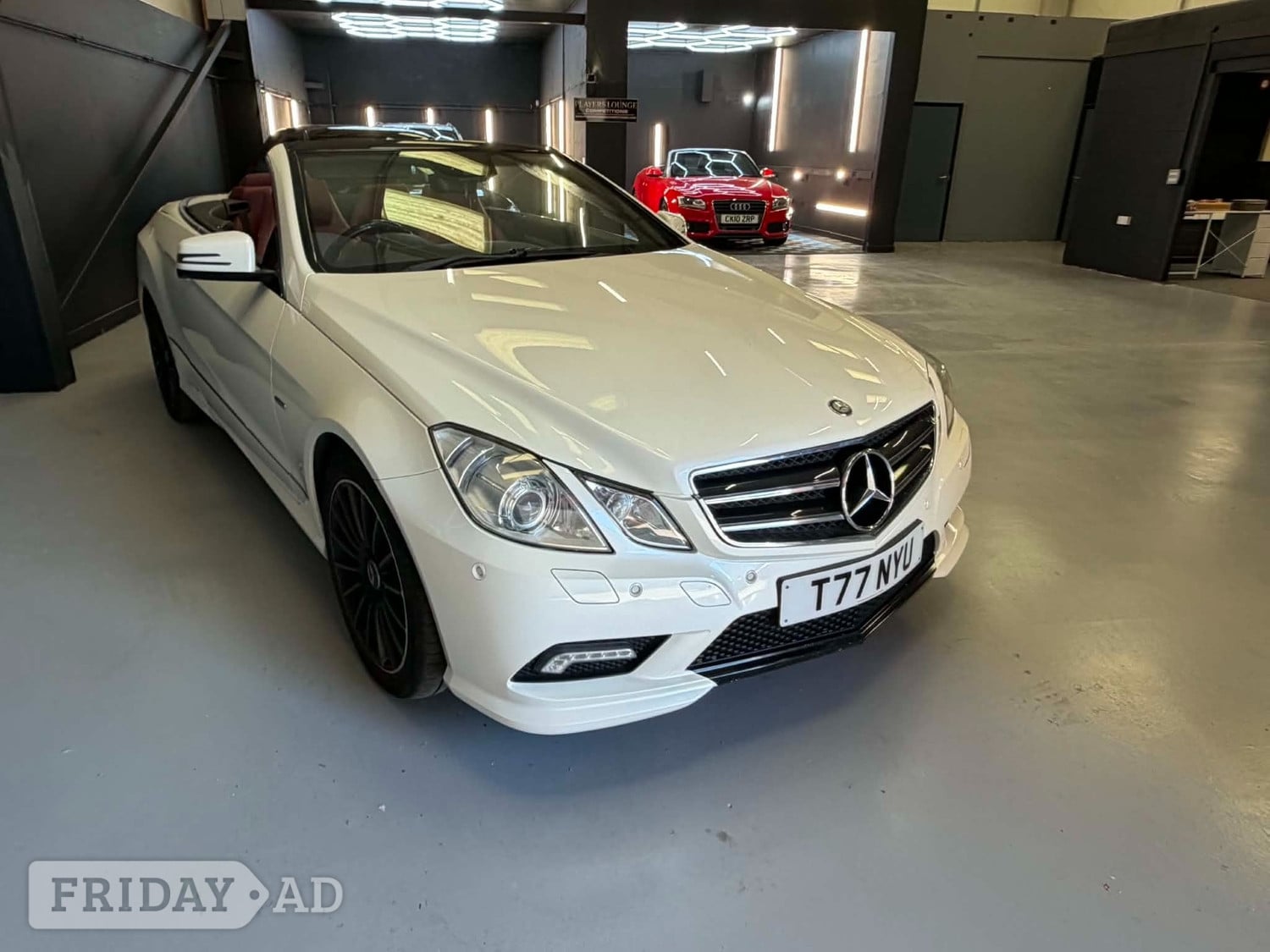[ berth ]Mercedes-Benz E Class
