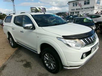Mitsubishi L200 2016