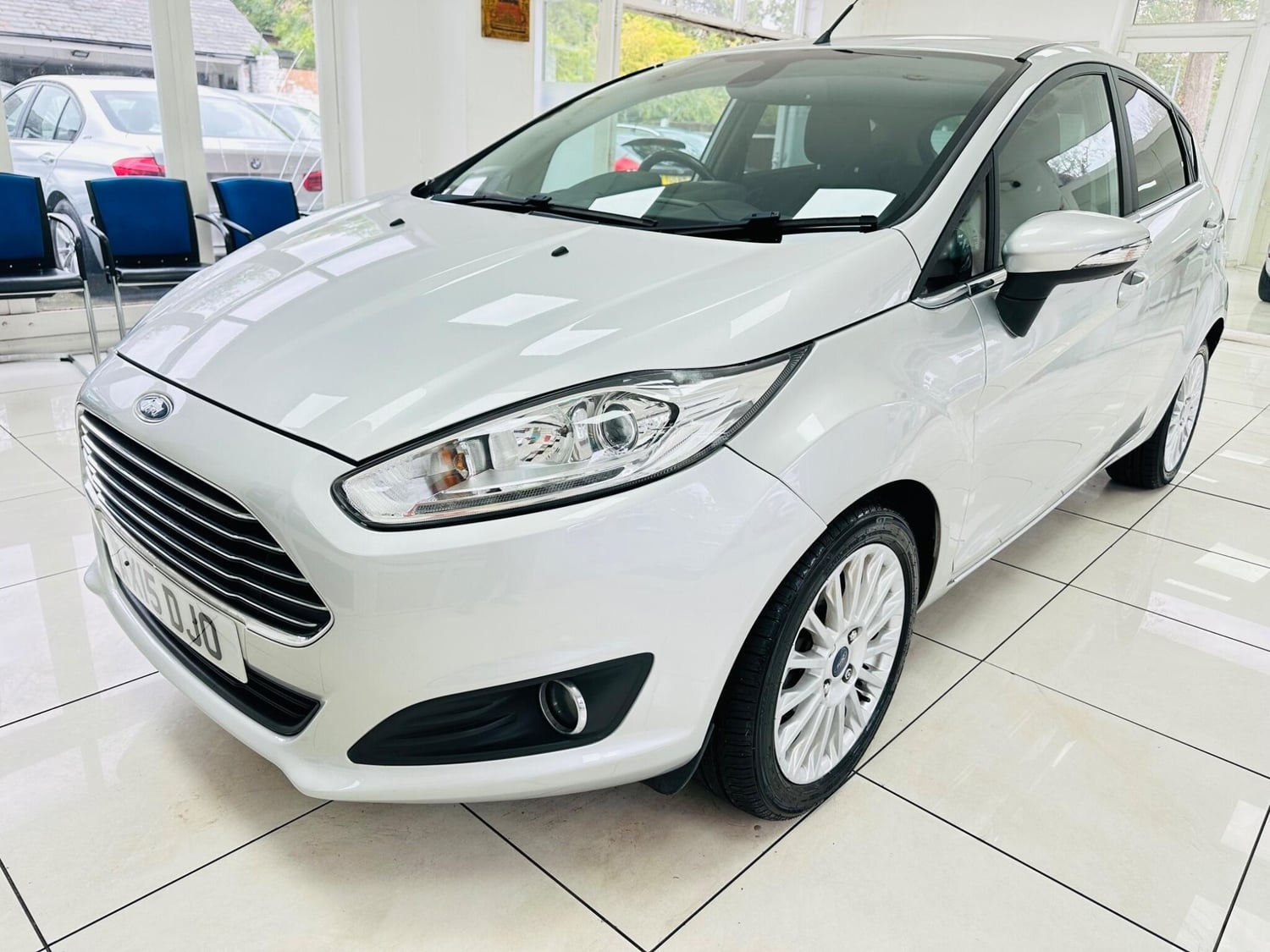 Ford Fiesta 2015 - Cars