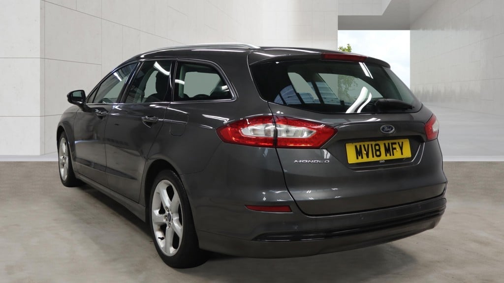 [ berth ]Ford Mondeo
