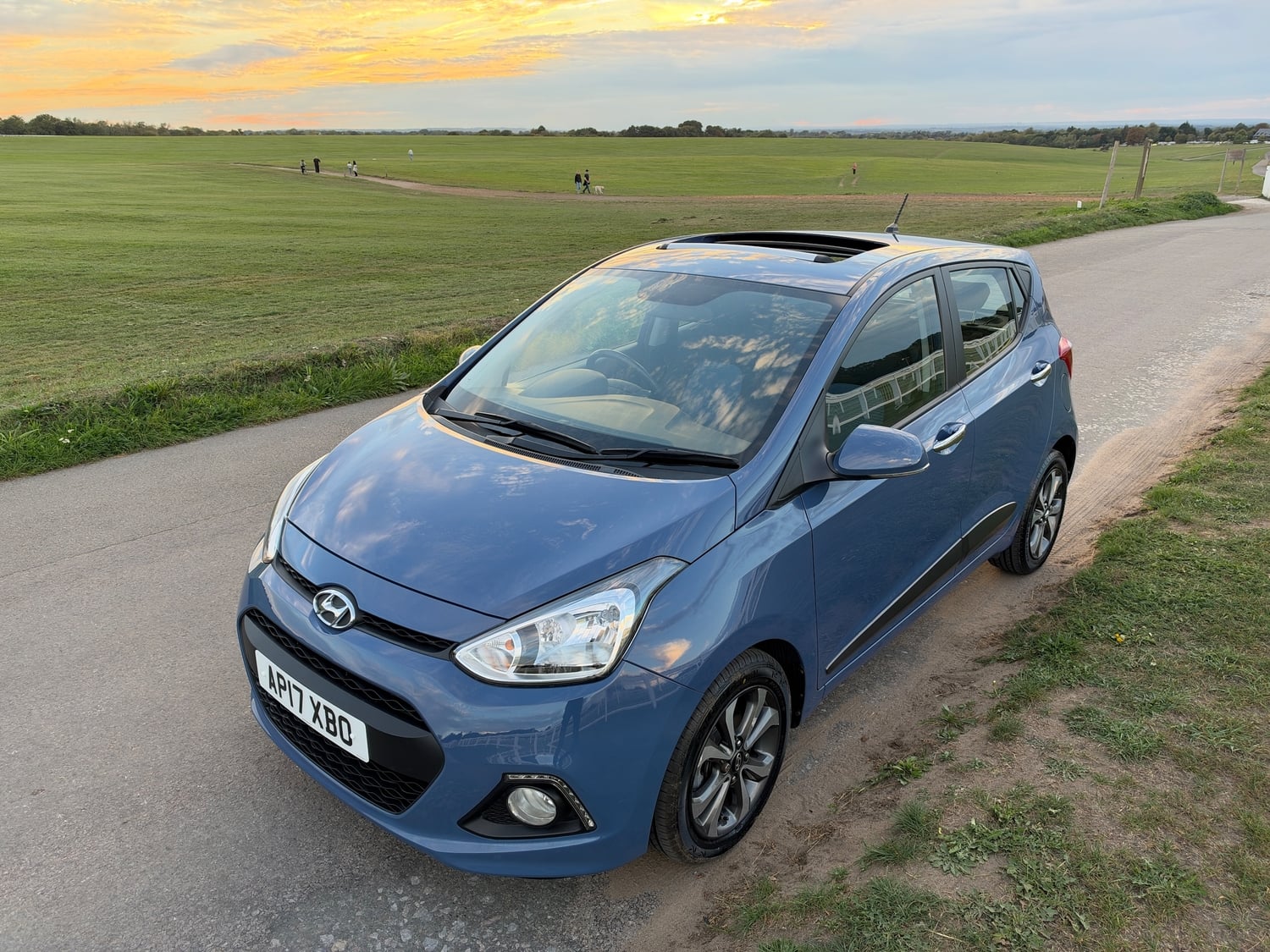 Hyundai i10 2017 - Cars in Epsom