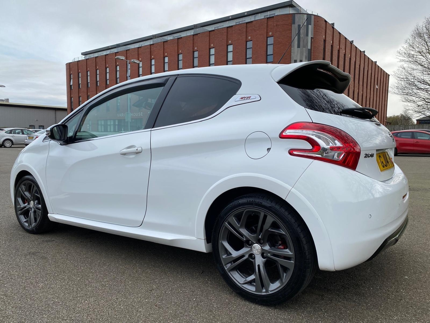 Peugeot 208 2014 - Cars