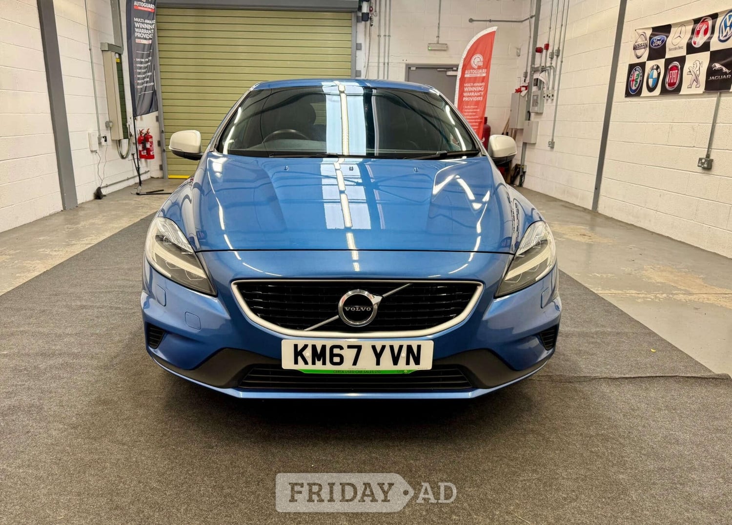 Volvo V40 2017 - Cars in Tredegar