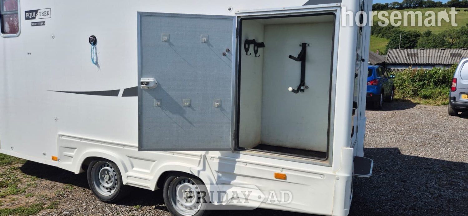 Equi-Trek Night-Treka  Horse Trailer - Trailers & Horseboxes