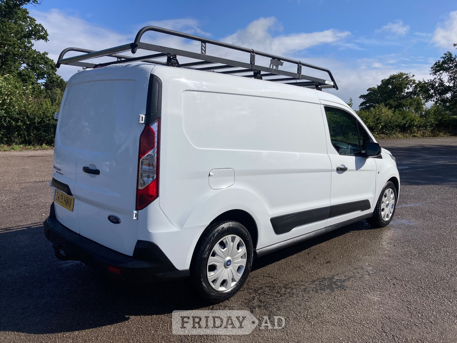 Ford Transit Connect 2019 - Vans & Commercial Vehicles in Dorking