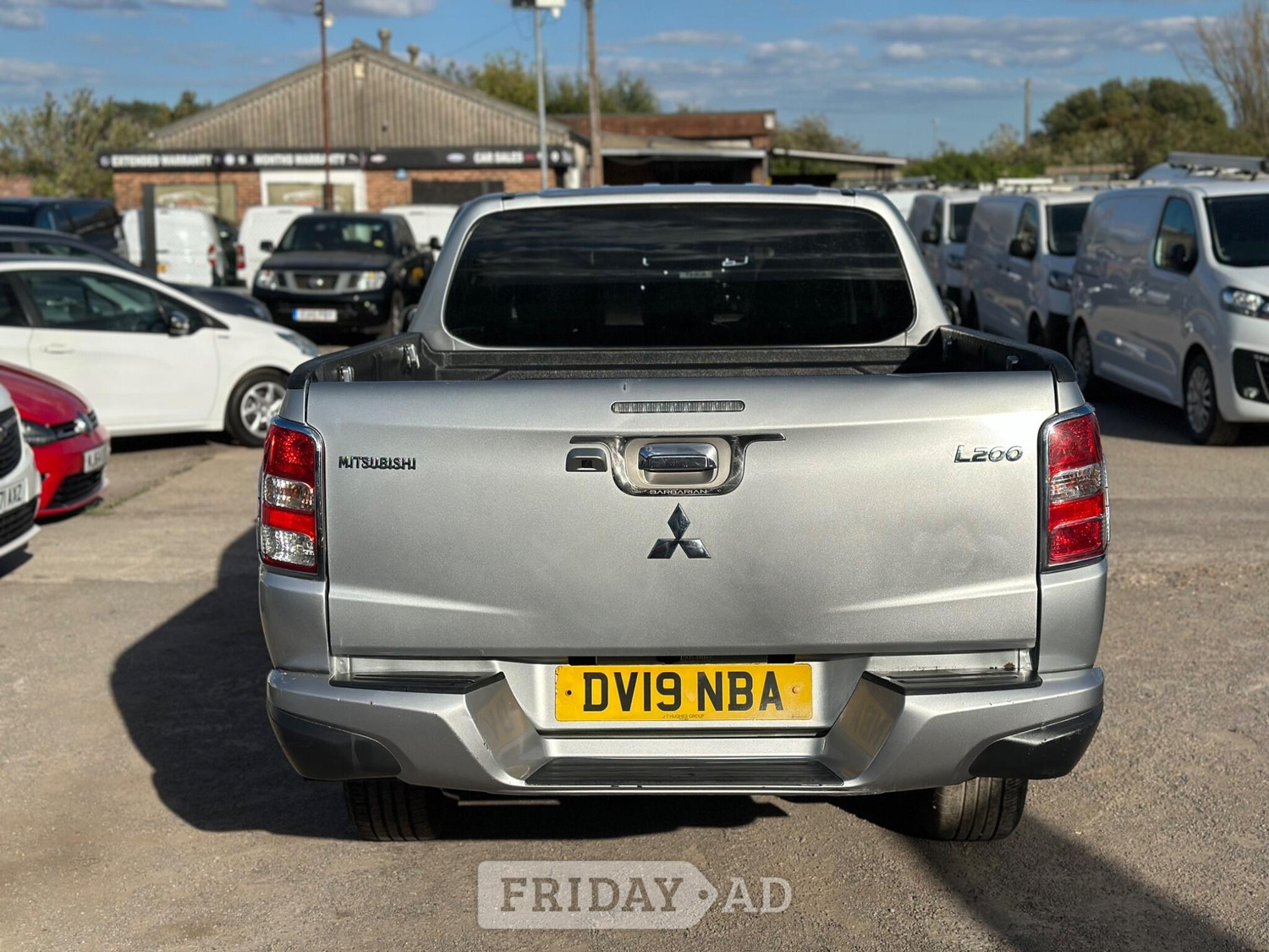 [ berth ]Mitsubishi L200
