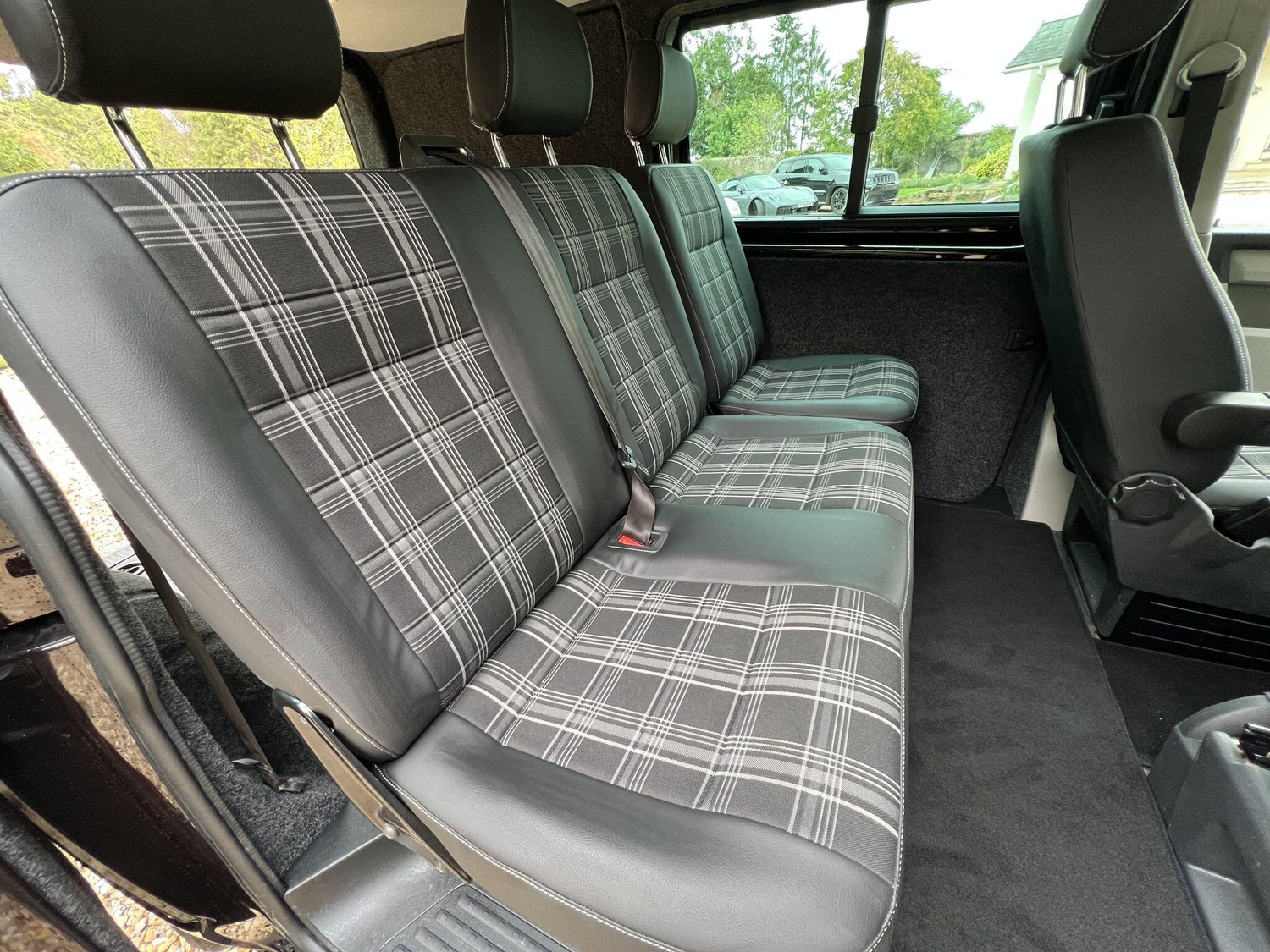 Volkswagen Transporter 2016 - Vans & Commercial Vehicles