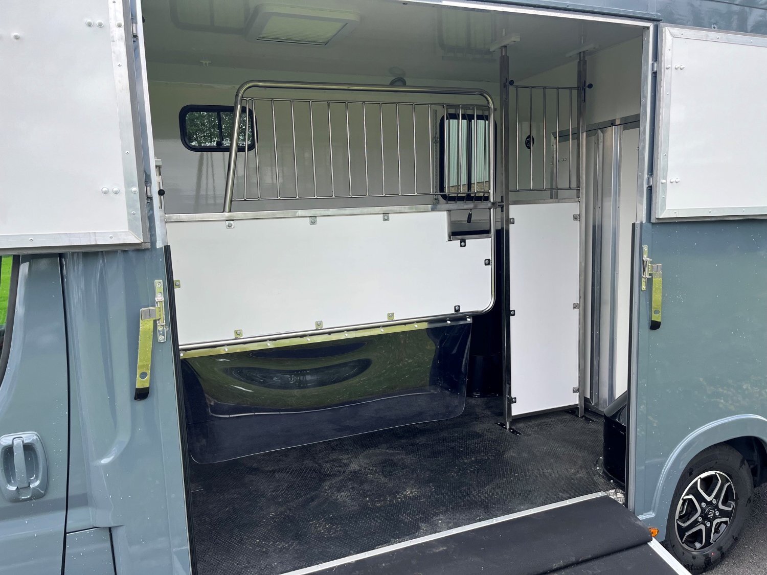 Regent Stallion  Fiat Horsebox - Trailers & Horseboxes