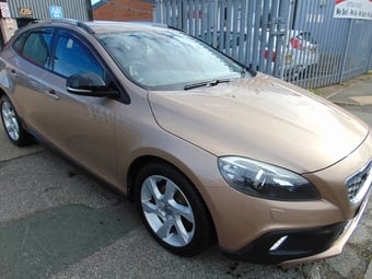 Volvo V40 Cross Country 2014