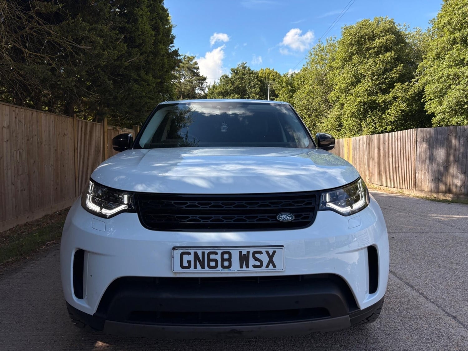 [ berth ]Land Rover Discovery