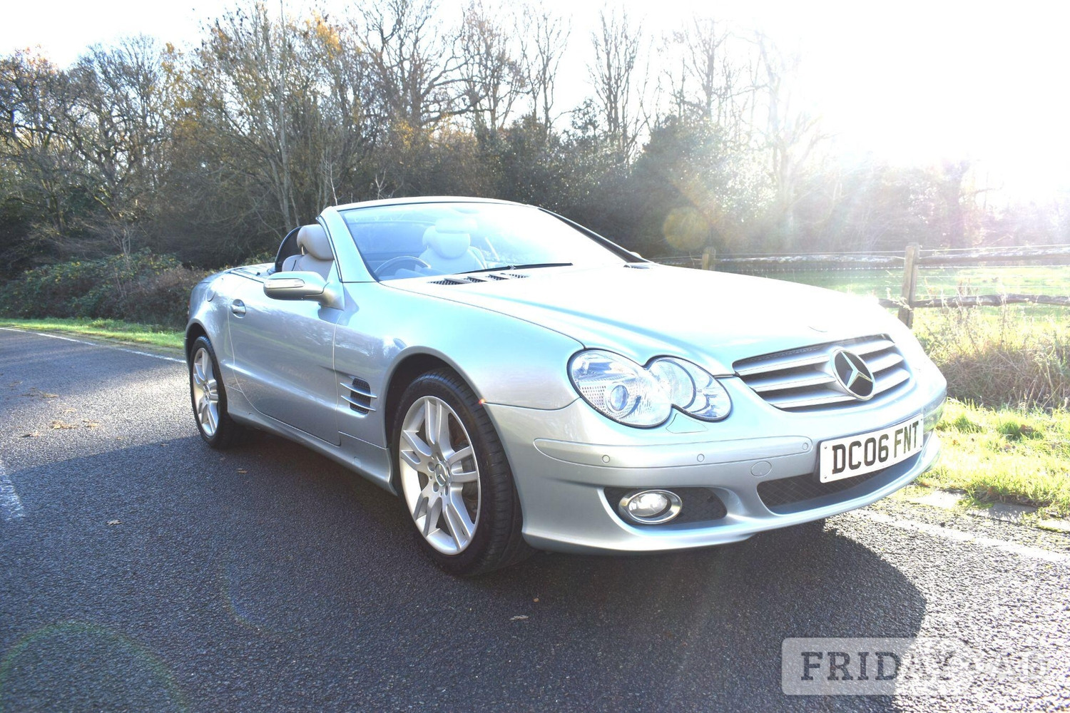 Mercedes-Benz SL 2006 in Guildford