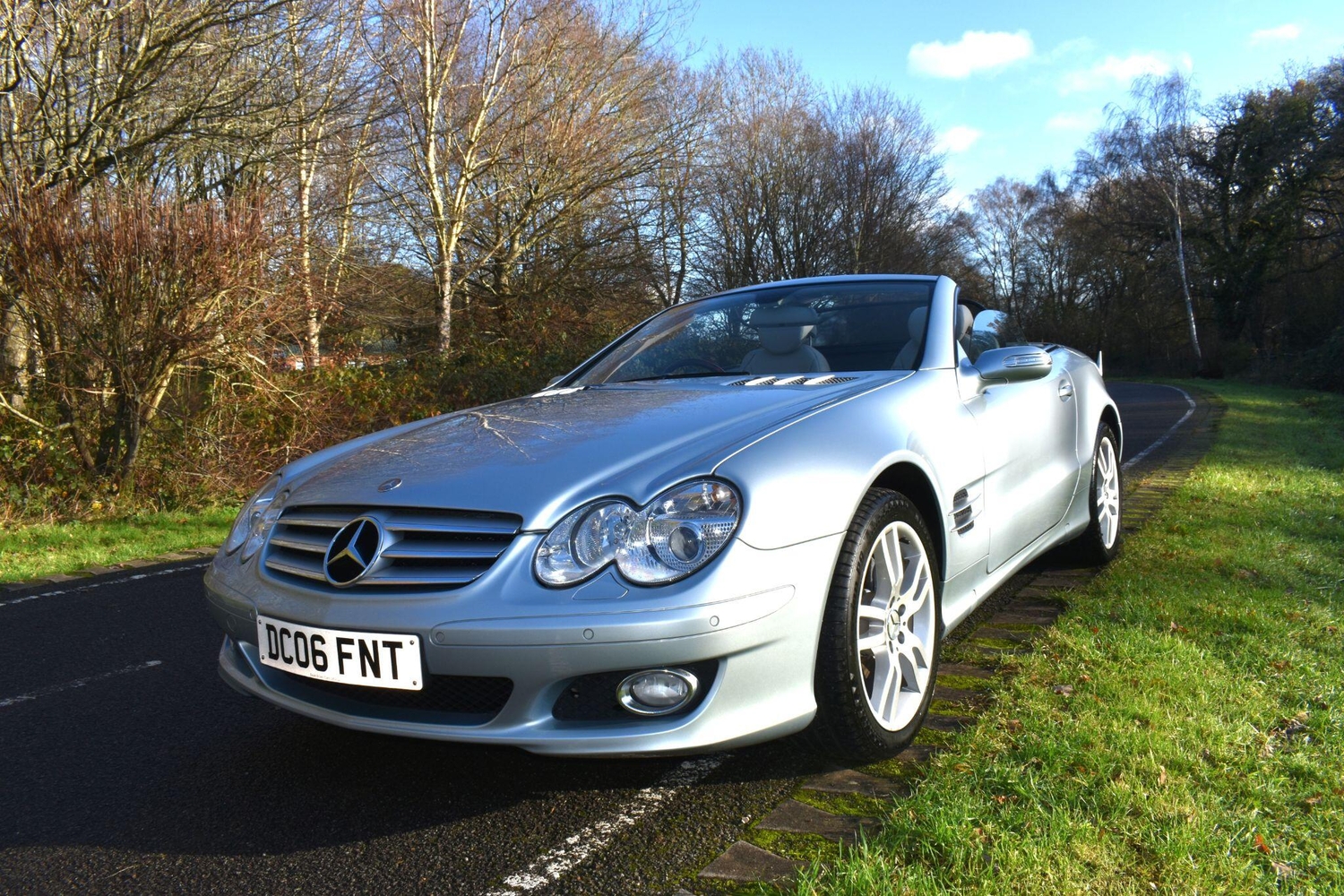 [ berth ]Mercedes-Benz SL