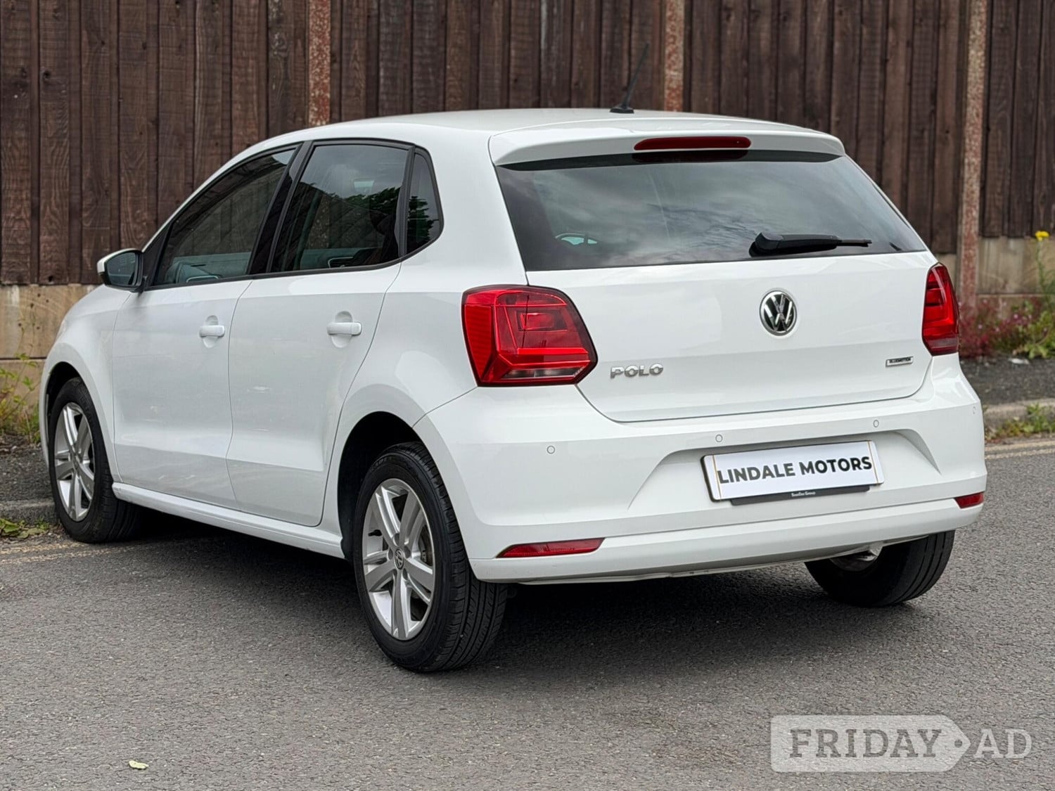 Volkswagen Polo 2017 - Cars