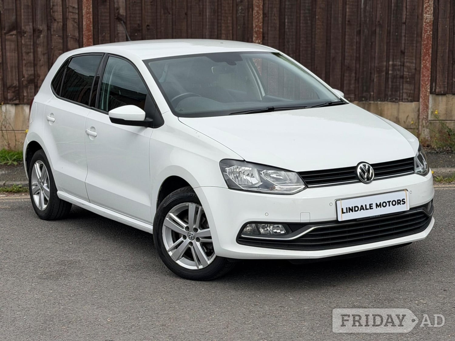 Volkswagen Polo 2017 in Oldham