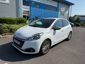 Peugeot 208 2015