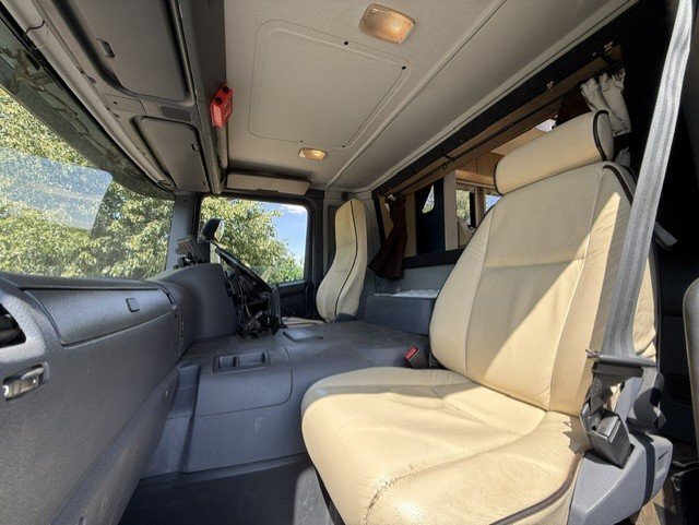 Equine Quality Coach built  Scania P230 Horsebox - Trailers & Horseboxes