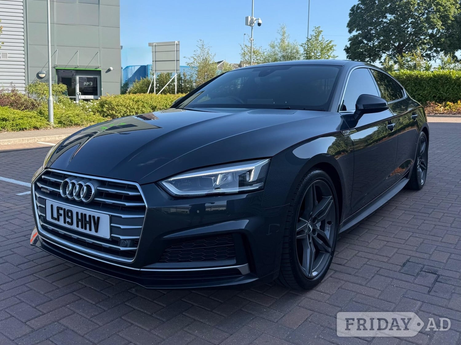 [ berth ]Audi A5