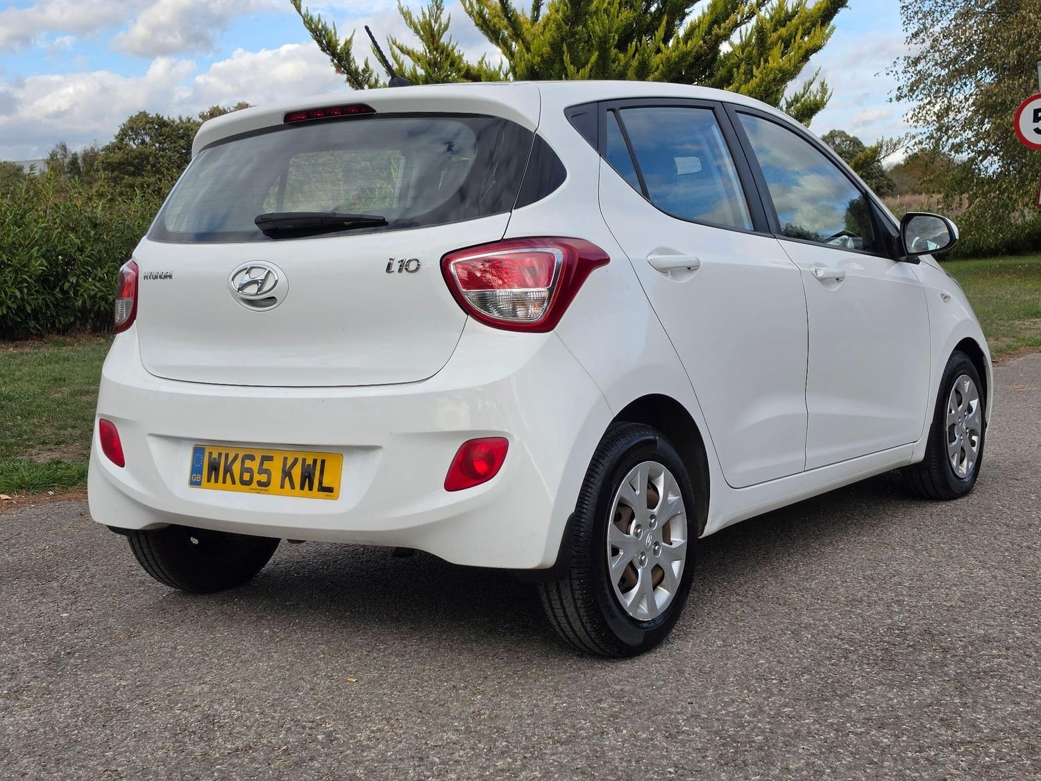 Hyundai i10 2016 - Cars in Ashford