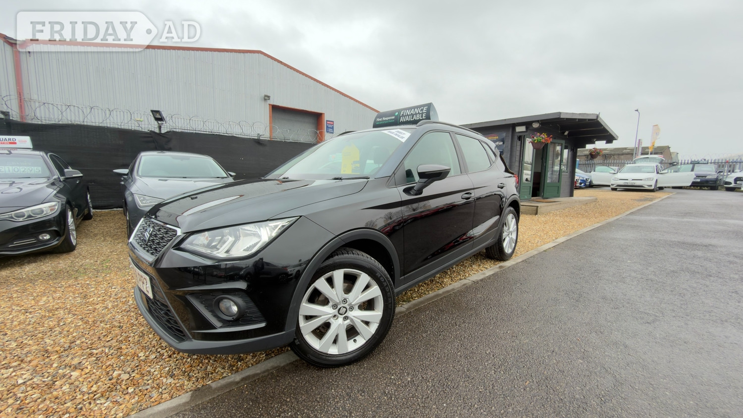 [ berth ]SEAT Arona