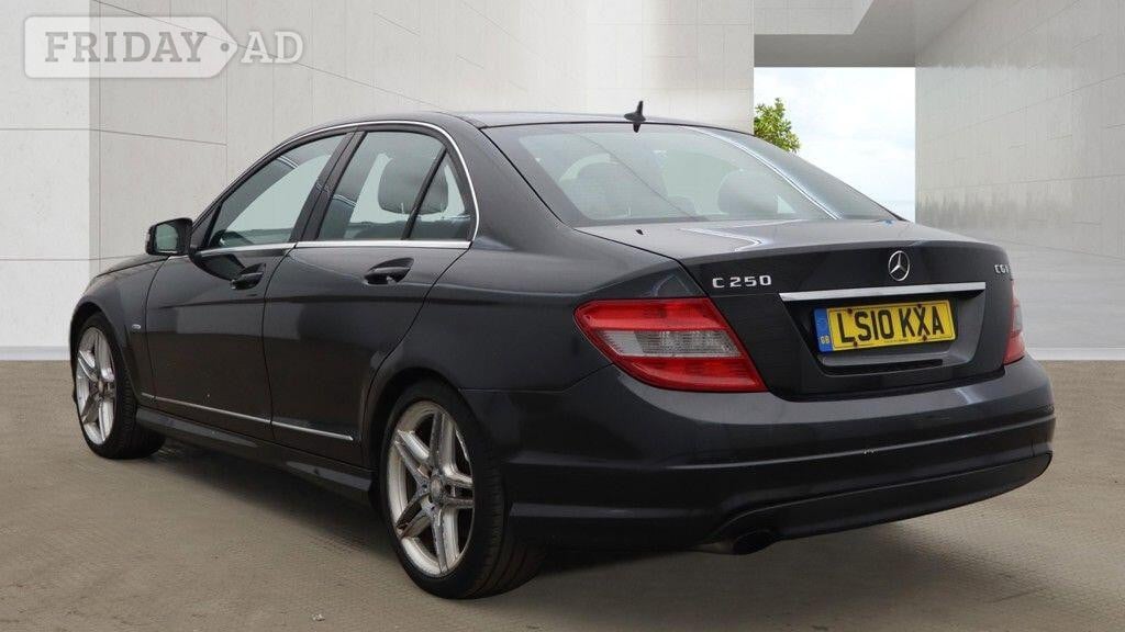 [ berth ]Mercedes-Benz C Class