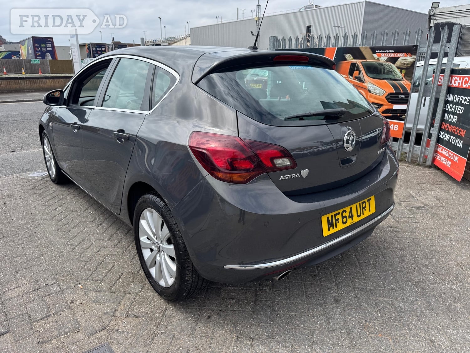 [ berth ]Vauxhall Astra