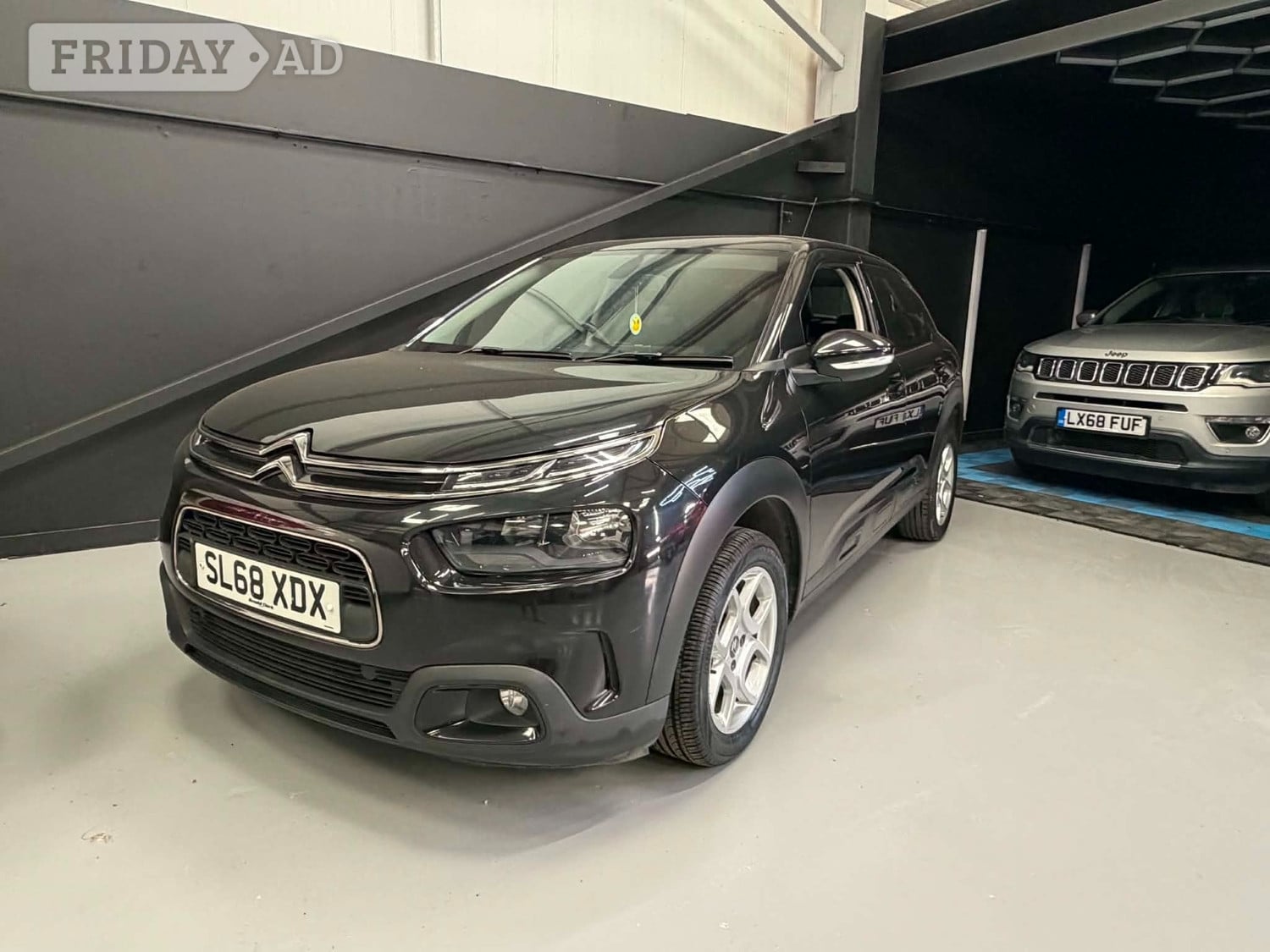 [ berth ]Citroen C4 Cactus