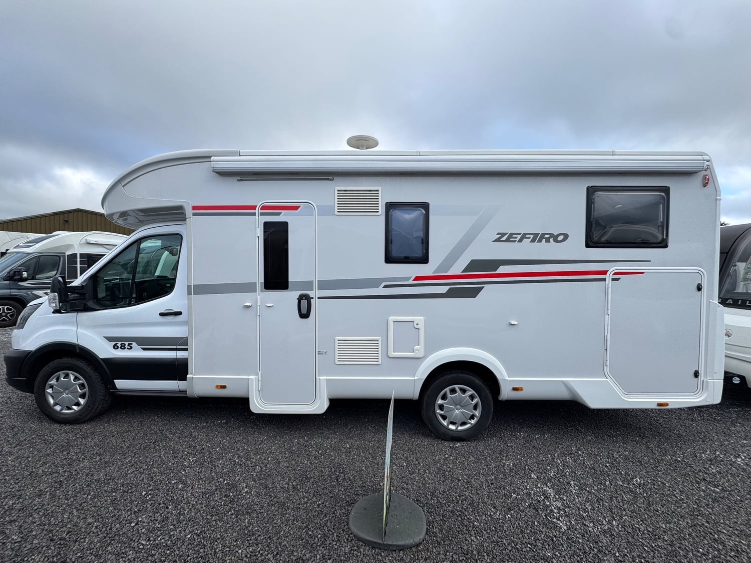 [ berth ]Roller Team Zefiro 685