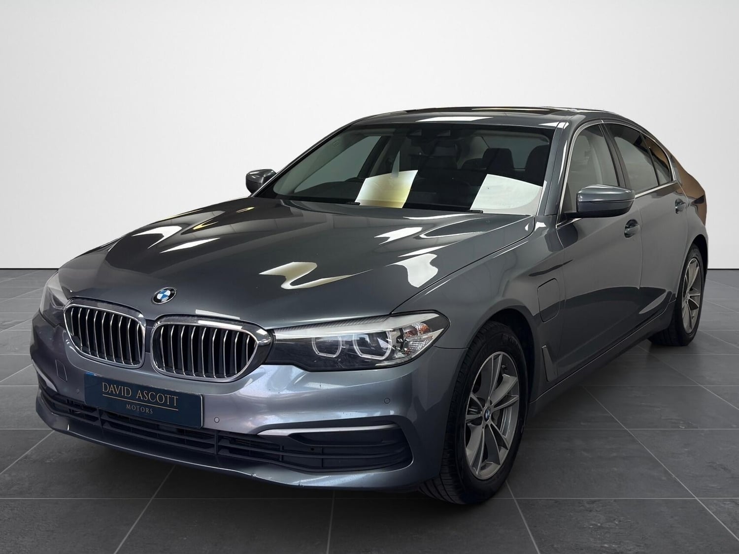 BMW 5 Series 2019 - Cars in Ealing