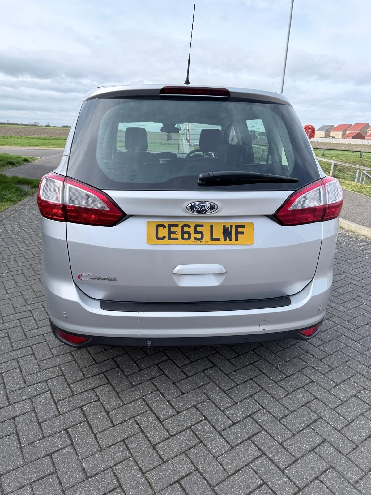 Ford Grand C-MAX 2015 - Cars