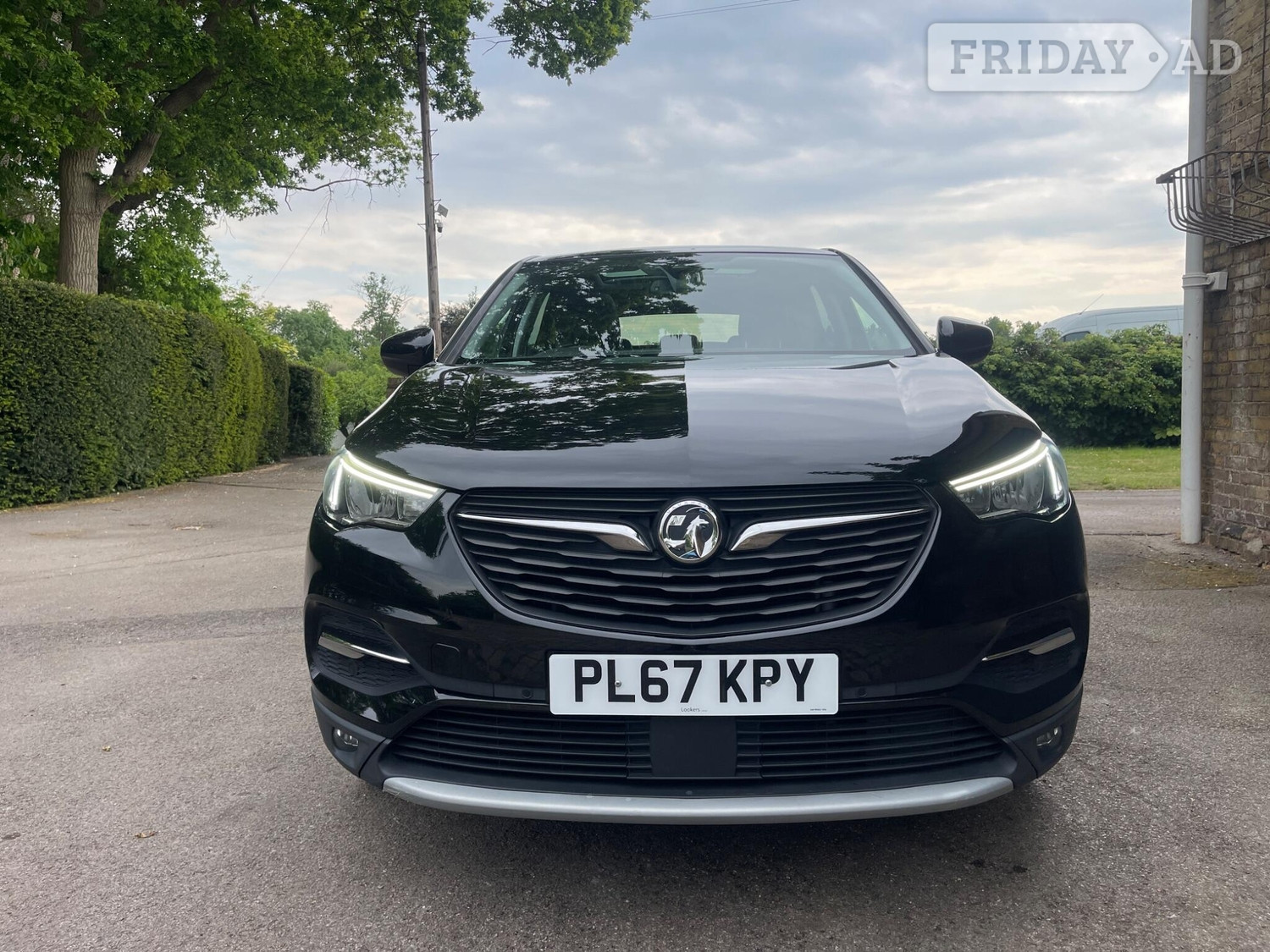 [ berth ]Vauxhall Grandland X