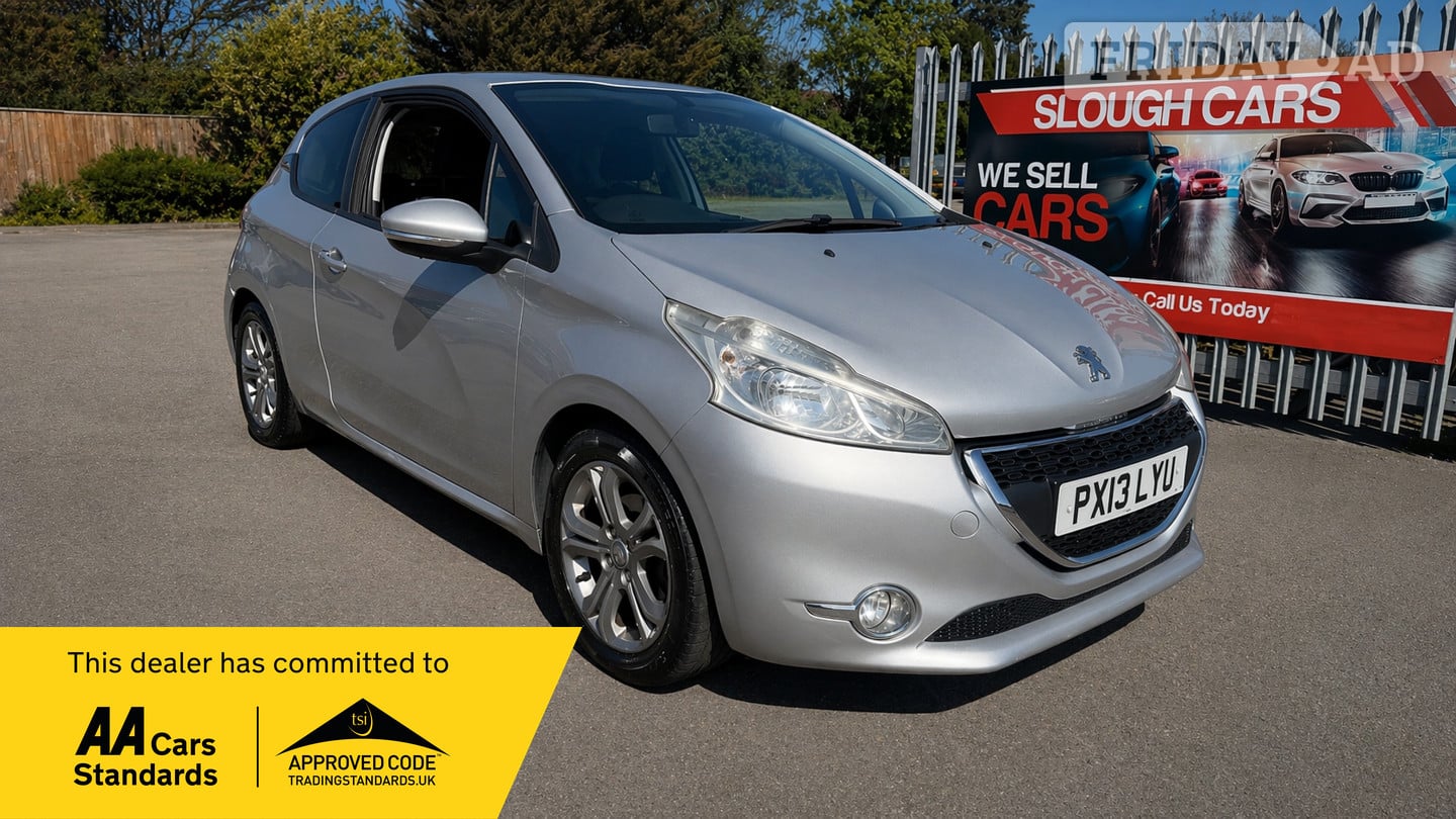 Peugeot 208 2013 in Slough