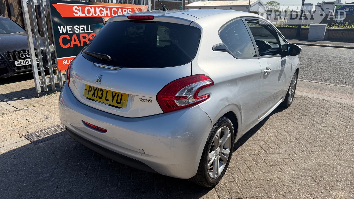 Peugeot 208 2013 - Cars in Slough