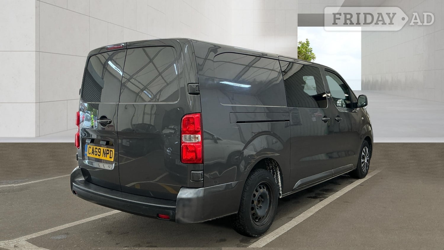 [ berth ]Vauxhall Vivaro