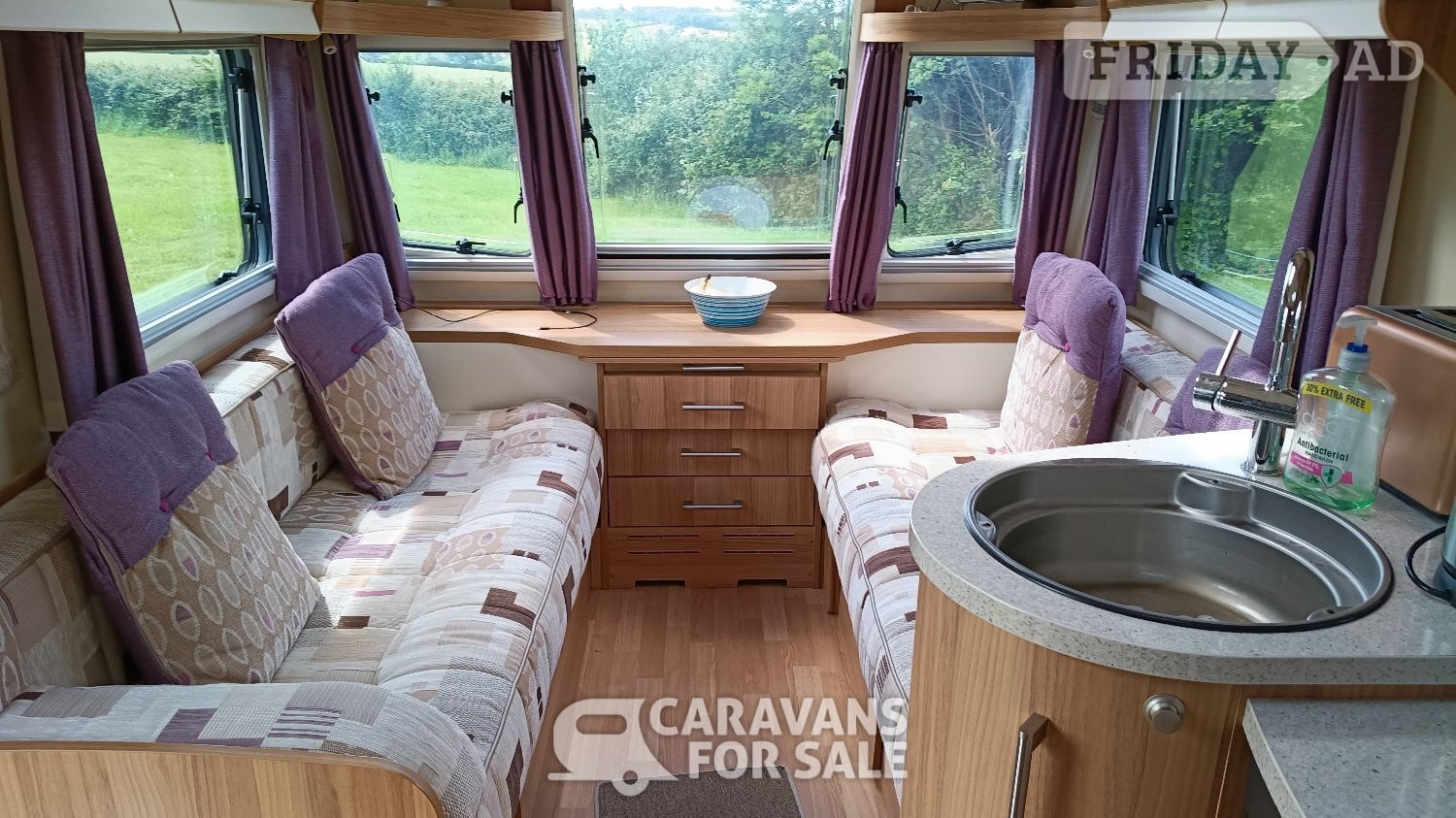 Bailey Unicorn Valencia 2013 - Motorhomes & Caravans