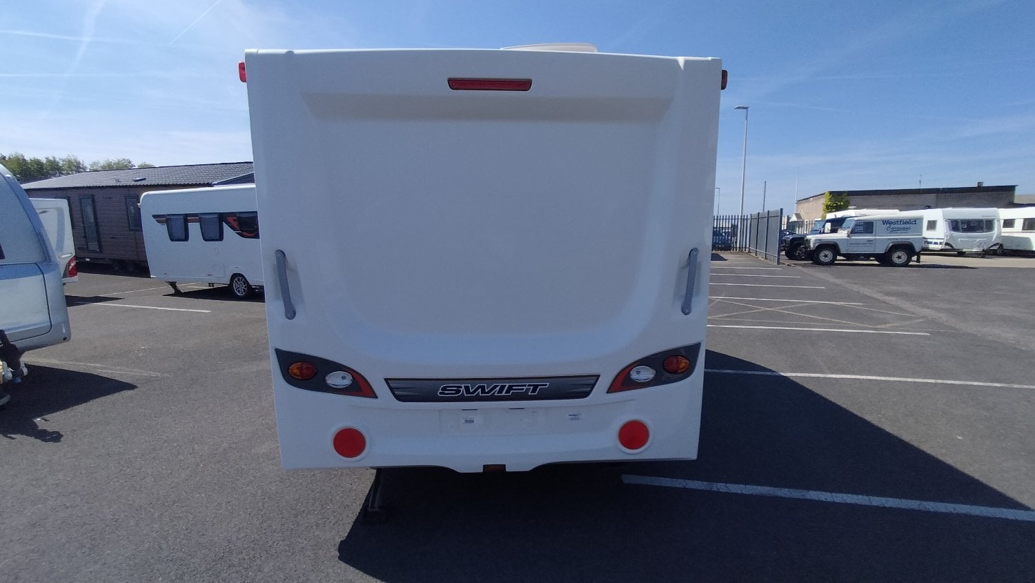 Swift Challenger Sport 442 2014 - Motorhomes & Caravans
