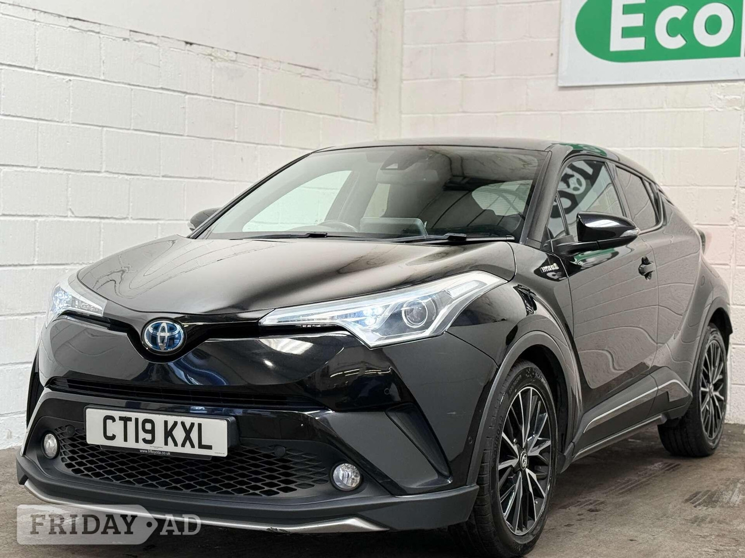 Toyota C-HR 2019 - Cars in Uxbridge