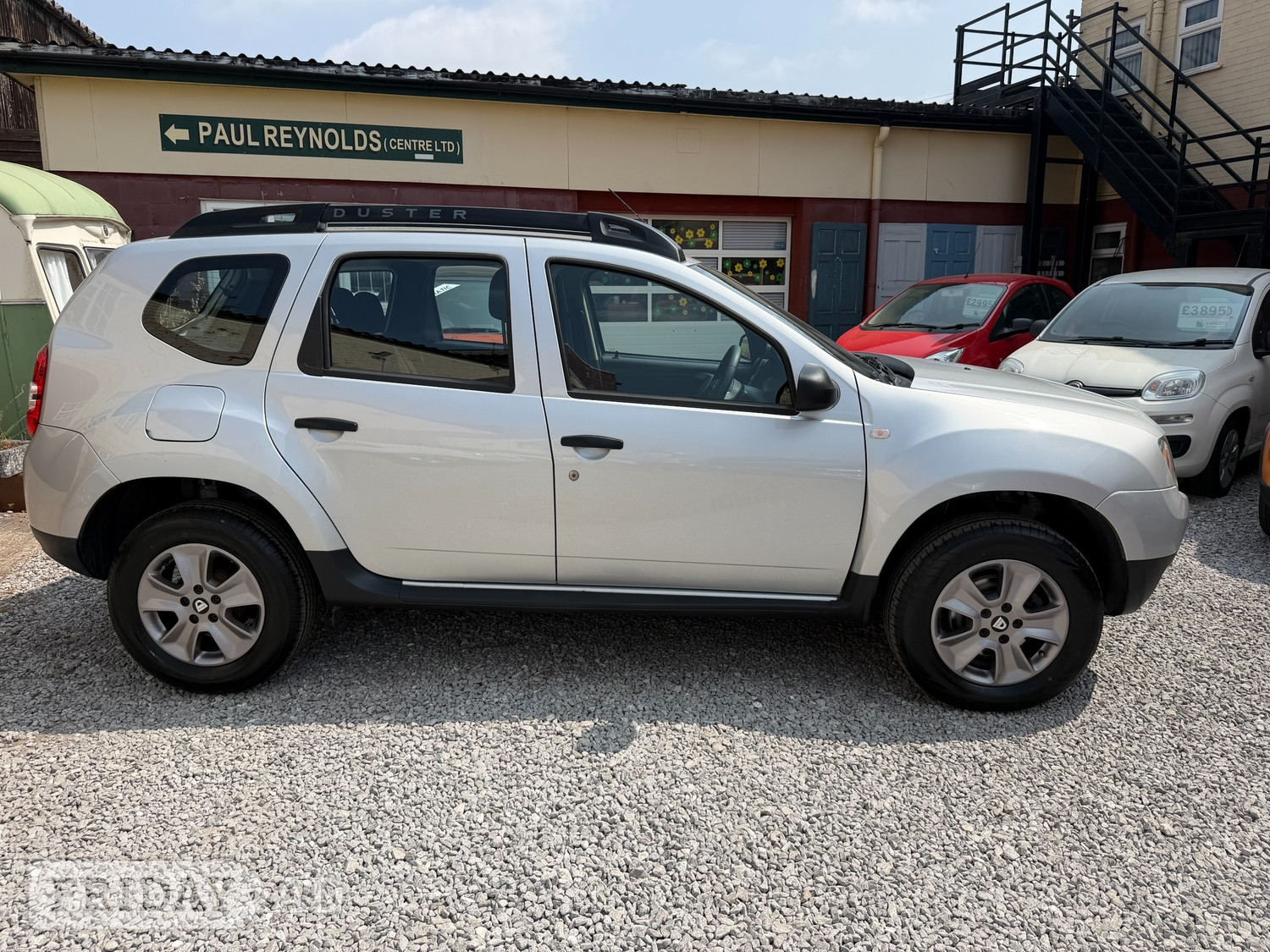 [ berth ]Dacia Duster